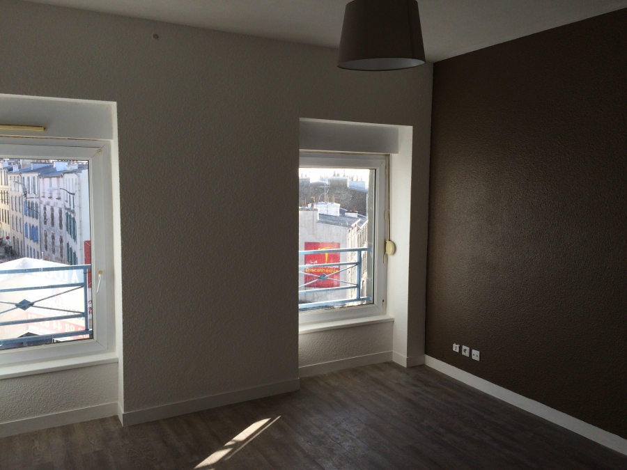 A louer Brest Centre Jaurès T2 35 M2 Etat Neuf