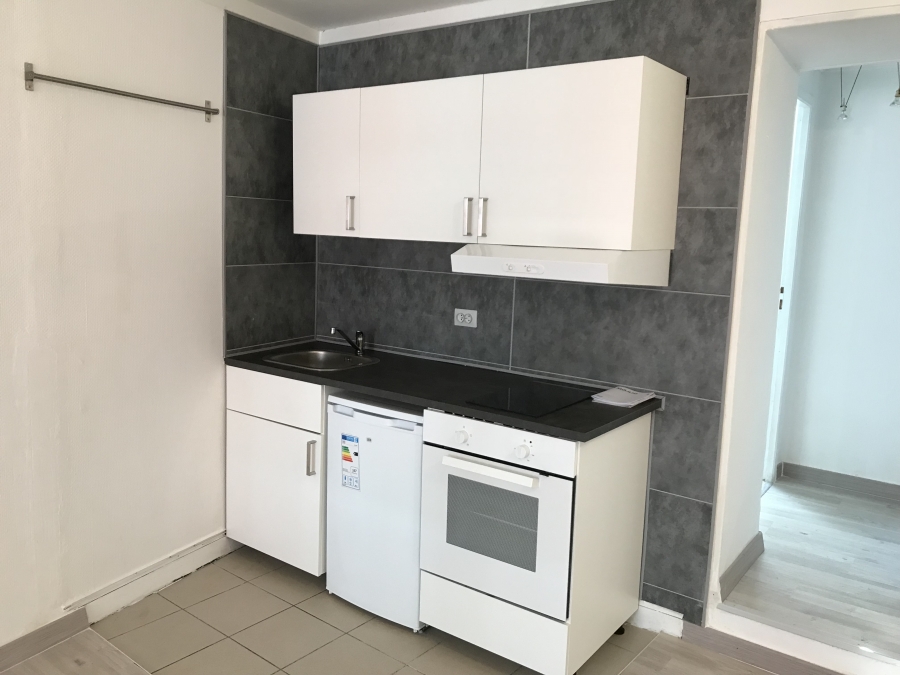 A louer Brest Kérinou T1 Bis 44 M2+cour