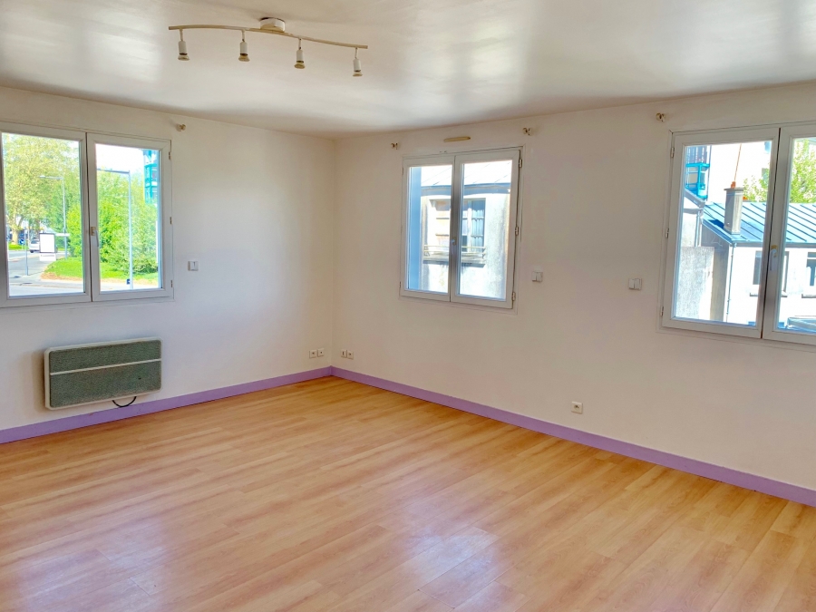 A louer appartement dernier étage Brest Rive droite T2 45 M2