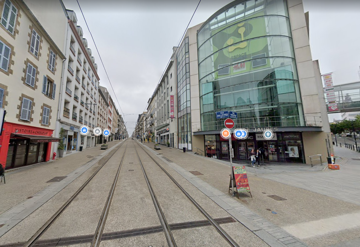 BREST, PLEIN CENTRE SUR LE RUE JEAN JAURES, FONDS DE COMMERCE, PRÊT À PORTER