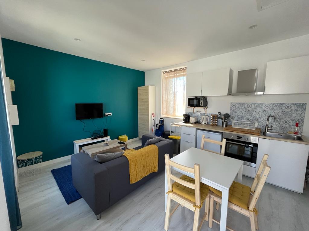 A VENDRE, BREST, CROIX ROUGE, APPARTEMENT T1 BIS AVEC TERRASSE