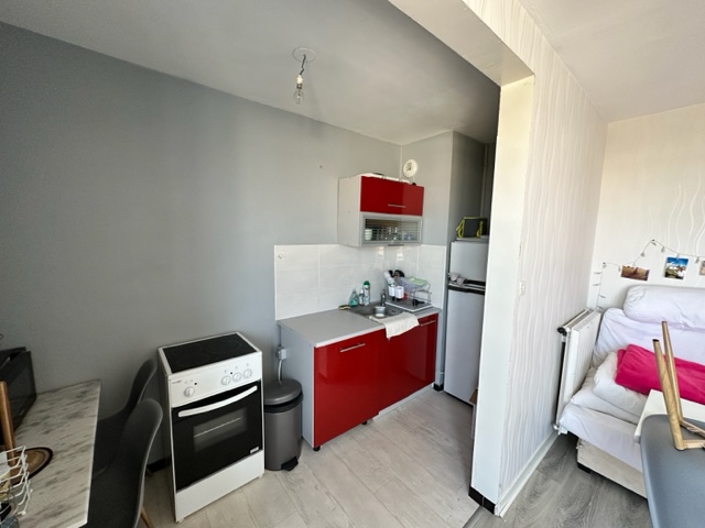A louer Brest Bellevue T1 27 M2 proche facs