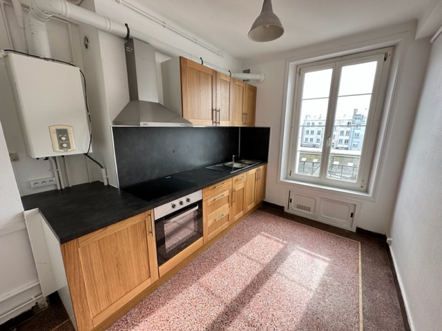 A louer Brest Centre Siam T4 2 chambres 85 M2