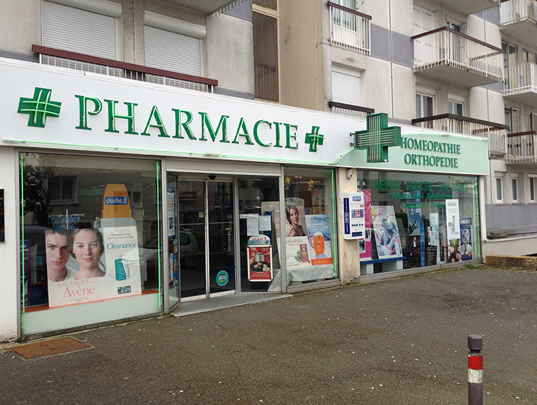 À CEDER, BREST, PROXIMITE PLACE STRASBOURG , FONDS DE COMMERCE DE PHARMACIE