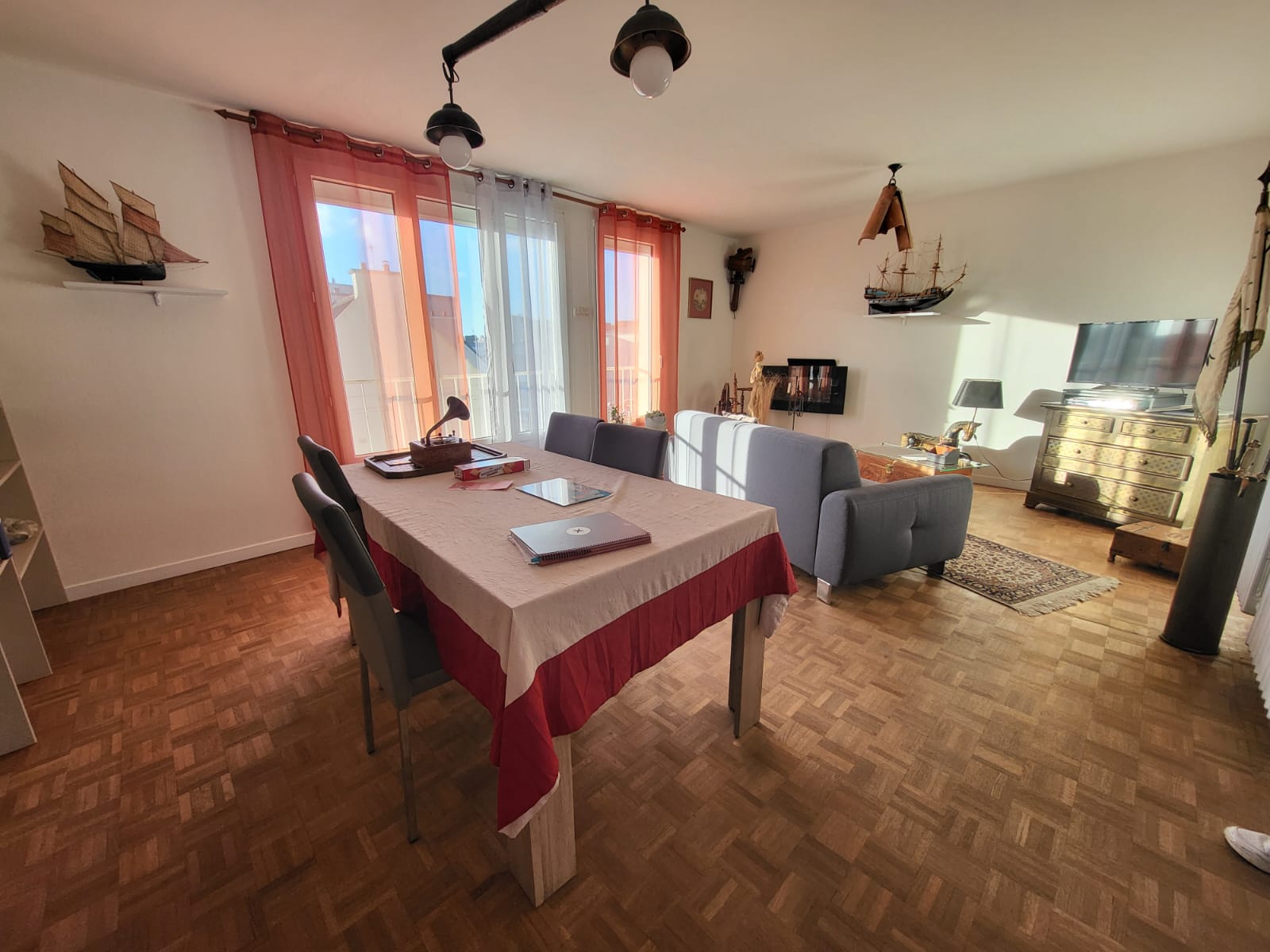 A VENDRE BREST, rive droite, ST PIERRE, Appartement T4 avec Parging privé