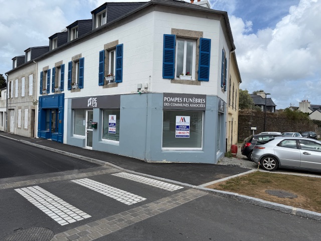 A louer Local commercial-professionnel Saint Renan