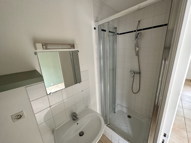 A louer Brest Centre T1 meublé