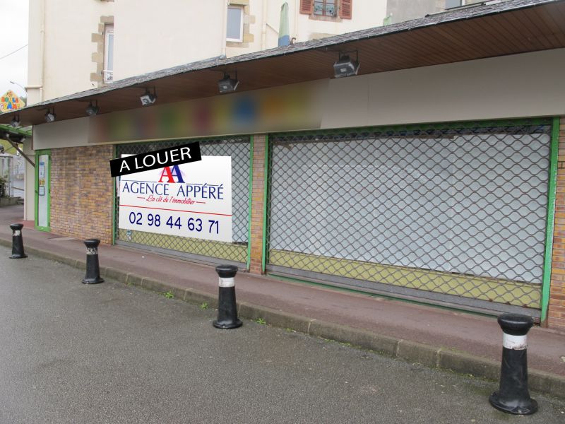 LOCAL COMMERCIAL / 130m² / BREST KERINOU